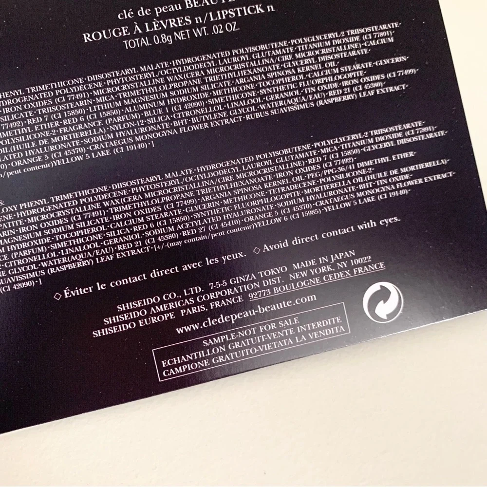 Hold Cle de peau lipstick testing kit